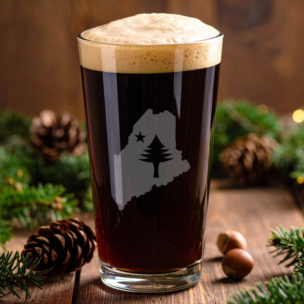 Engraved Maine Pint Glass | Retro Maine Flag Design | Maine Beer