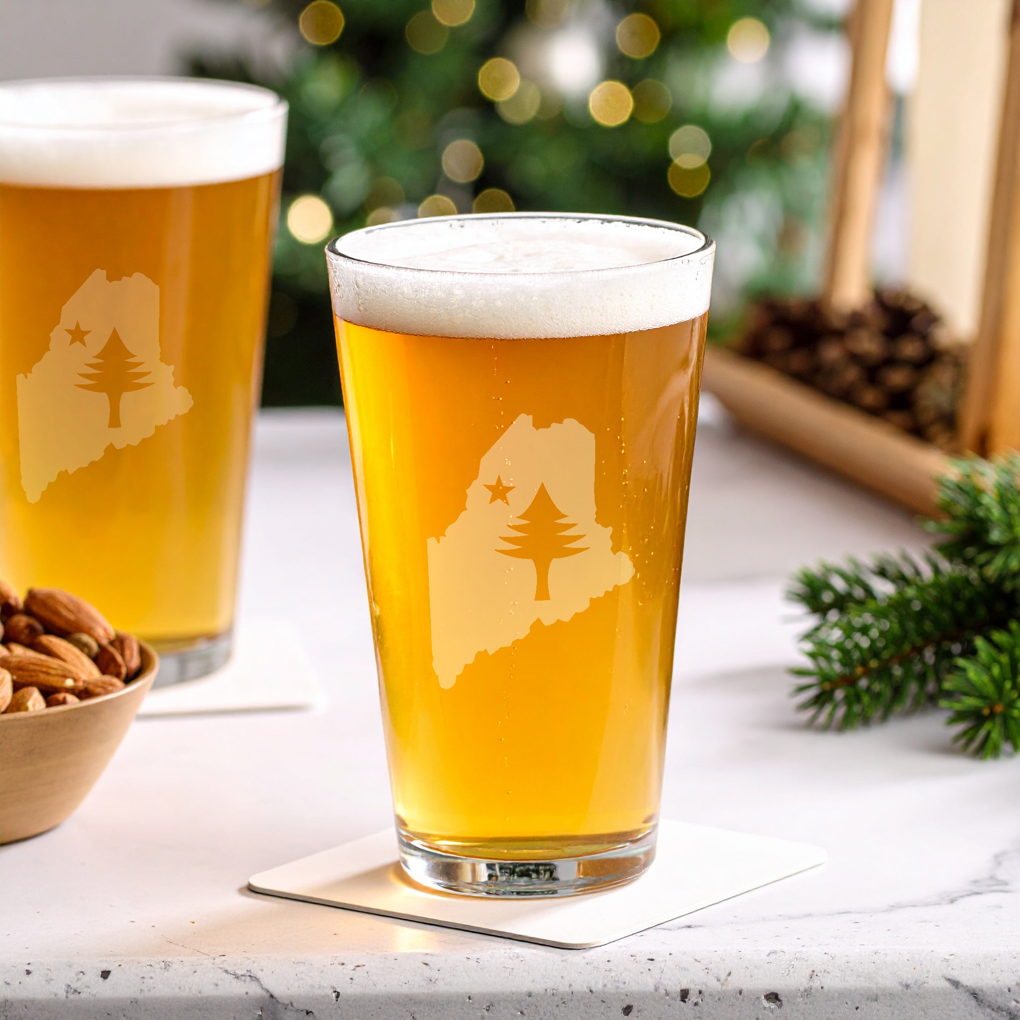 Engraved Maine Pint Glass | Retro Maine Flag Design | Maine Beer
